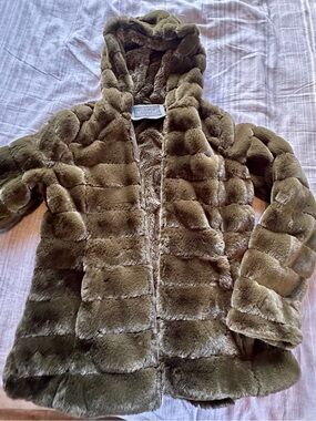 Bellivera Olive Green Faux Fur Hooded Puffer Coat